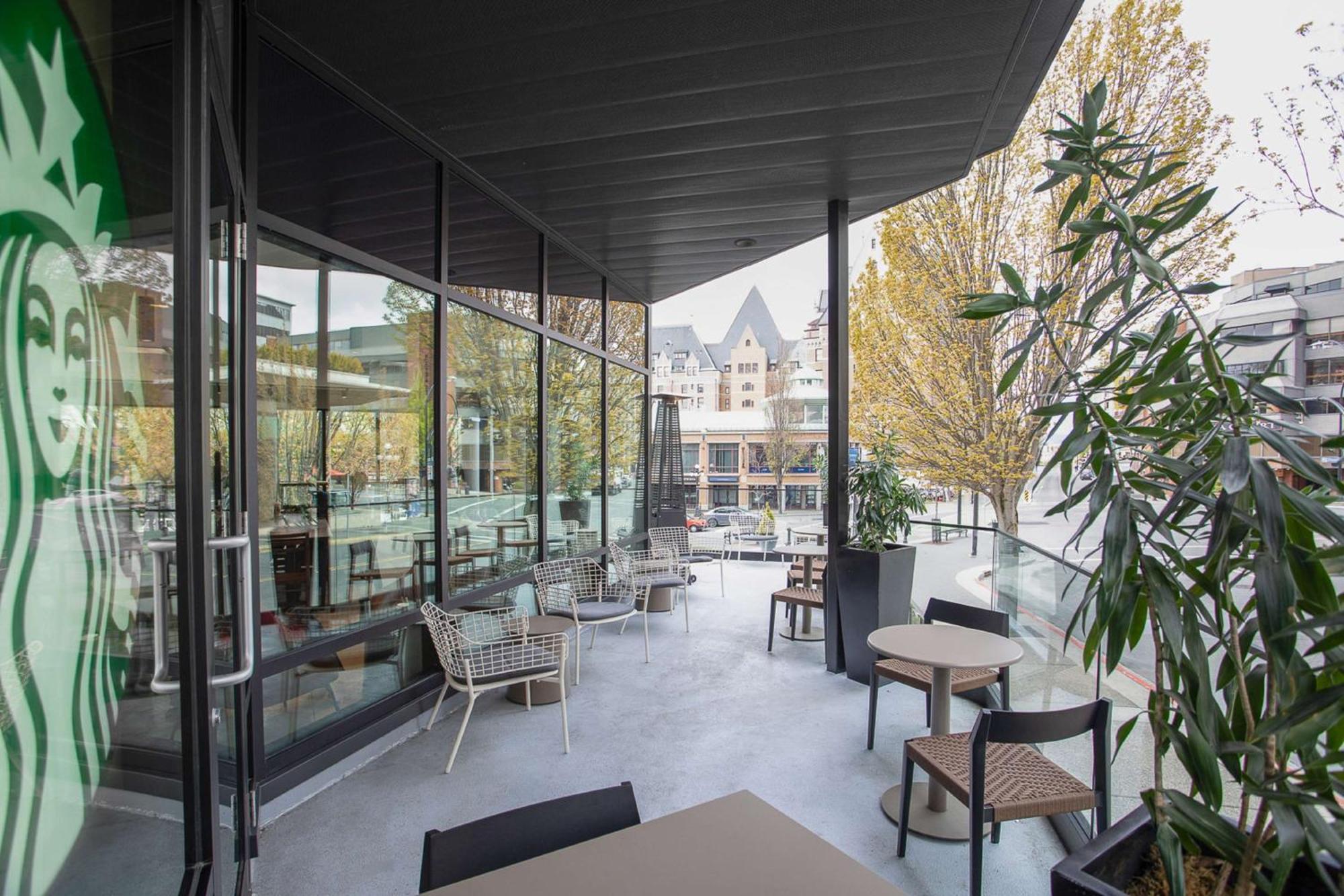 Doubletree By Hilton Hotel & Suites Виктория Экстерьер фото